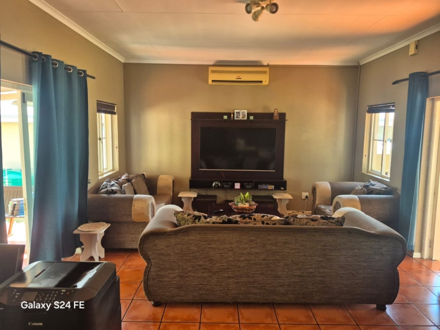 3 Bedroom Property for Sale in Waterval East North West